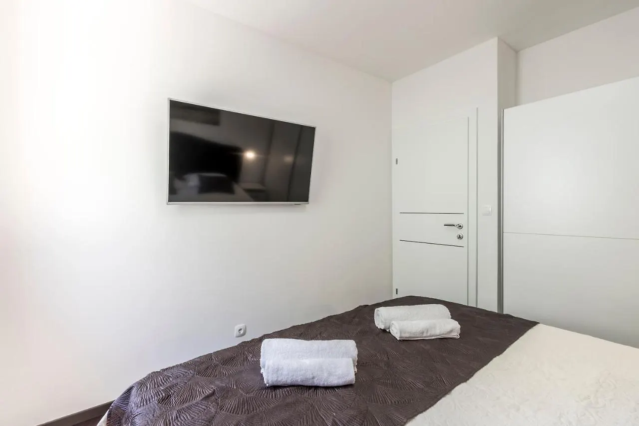 Luxury Apartment Hilary Trogir 0*,