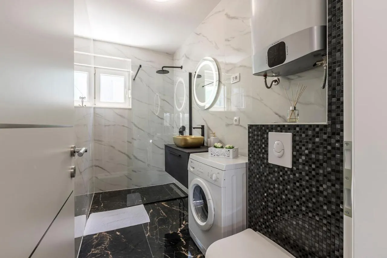 Luxury Apartment Hilary Trogir