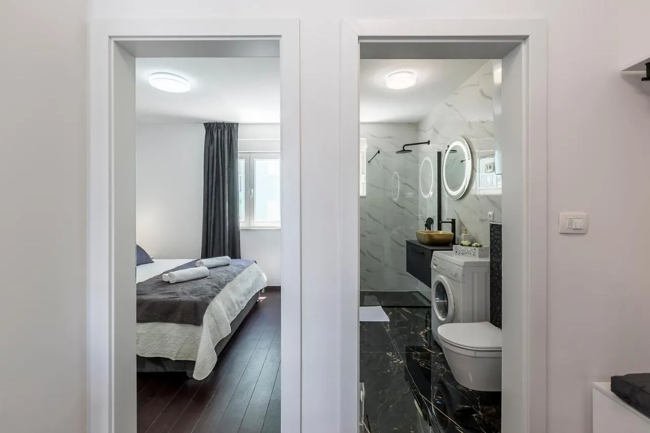 Luxury Apartment Hilary Trogir Croatia
