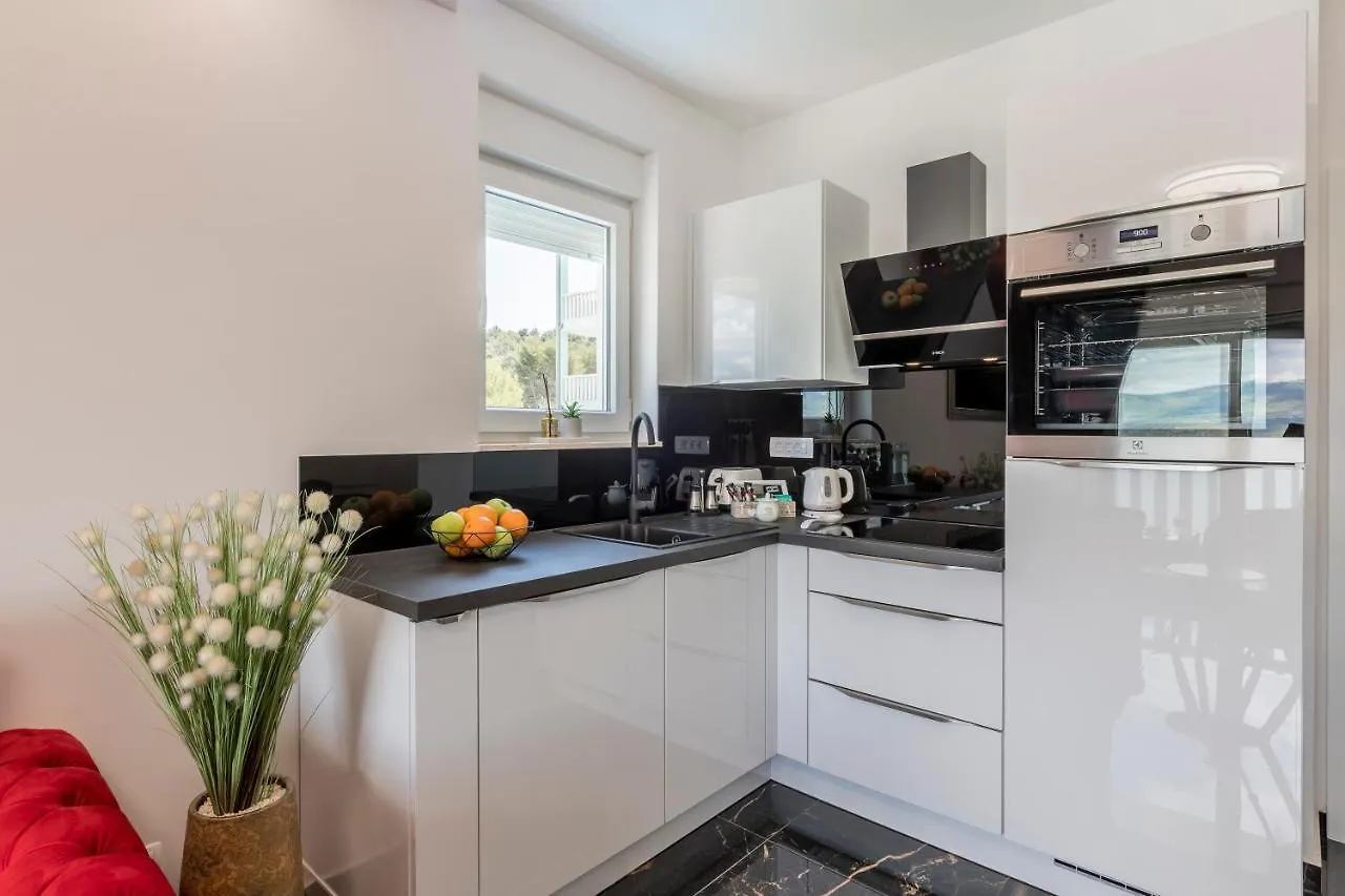 Luxury Apartment Hilary Trogir